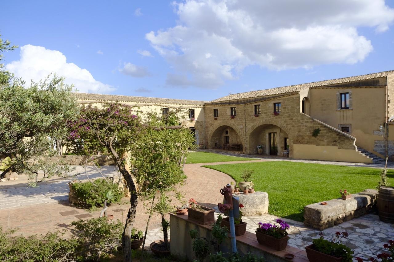 Baglio San Vincenzo Hotel Menfi Exterior foto